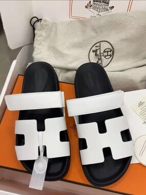 Hermès Chypre Sandals Blanc -White